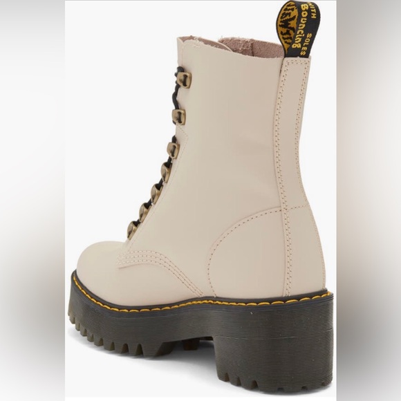 NIB $200 Dr. Martens Leona Combat Boot in Vintage Taupe Sendal -6US and 9US! - Picture 2 of 13